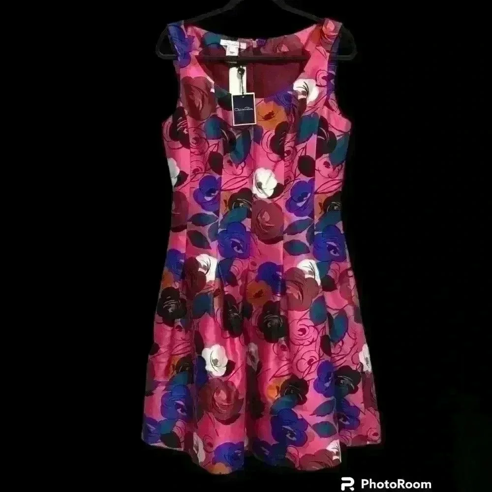 Oscar de la renta hot pink flowers dress size 10 with side pockets NWT